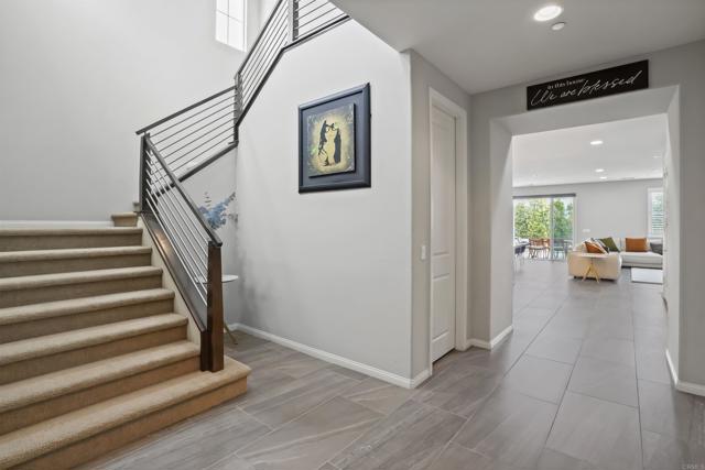 48 Clearwood Street, Fillmore CA: https://media.crmls.org/mediaz/6900ea93-07c7-4fe1-8795-d86ef5eb2d54.jpg