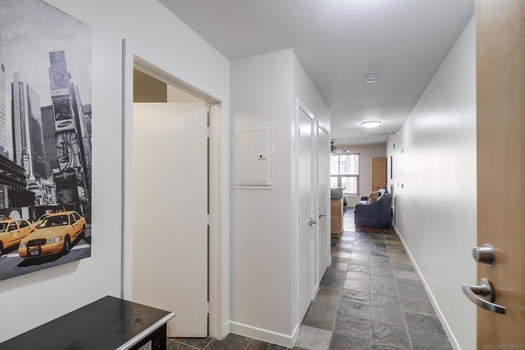 1150 J - photo 18