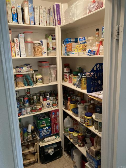 Detail Gallery Image 13 of 39 For 22929 via Santana, Nuevo,  CA 92567 - 4 Beds | 2 Baths