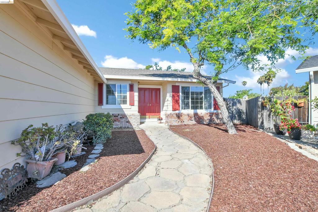 2123 Camelia Ct