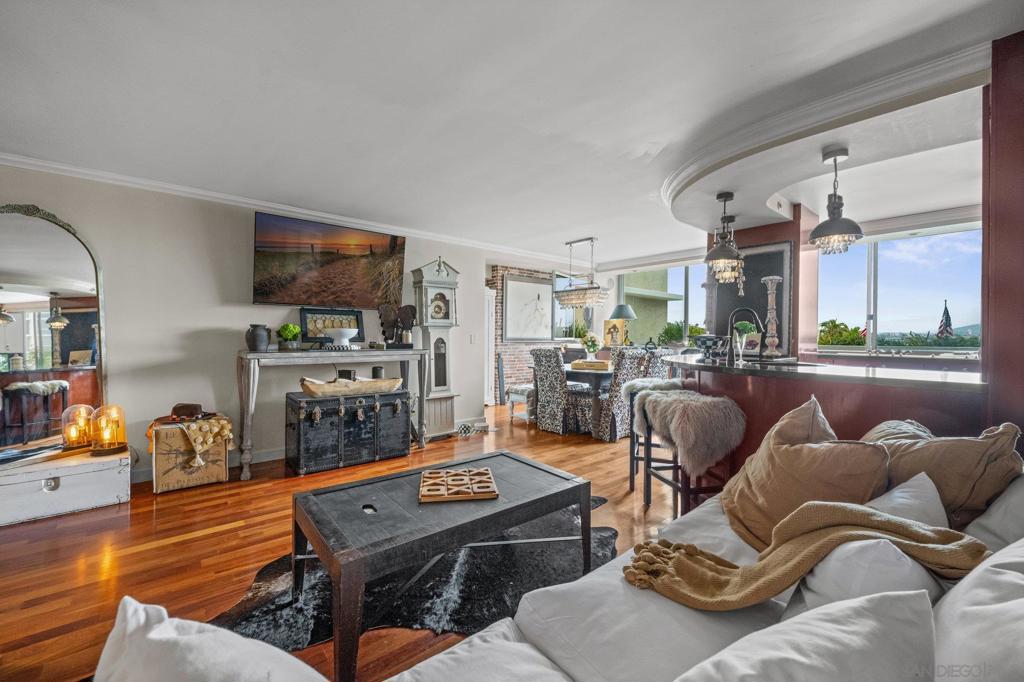 MLS #250034740SD img 3