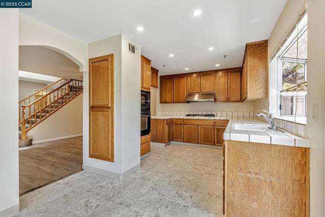 32 Shoal Dr, Vallejo CA: https://media.crmls.org/mediaz/69042b10-b8b6-4f3e-8673-9492b144b89e.jpg