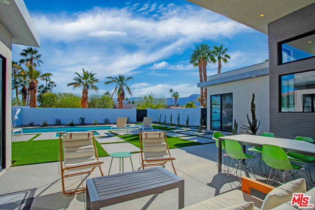 71108 Patricia Park Place, Rancho Mirage CA: https://media.crmls.org/mediaz/69044aea-f0e8-4180-8bb9-b49041af036d.jpg