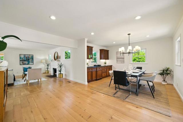 1405 Oakhurst Avenue, San Carlos CA: https://media.crmls.org/mediaz/6904b924-02ed-4c02-9456-a05bf57a1f67.jpg