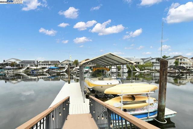 4691 Spinnaker Way, Discovery Bay CA: https://media.crmls.org/mediaz/690642fd-d933-44bc-a654-8f3def3de7e4.jpg