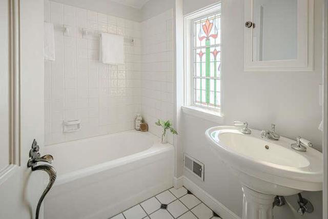 229 Aragon Boulevard, San Mateo CA: https://media.crmls.org/mediaz/69068893-b14c-4d22-af34-5db8ab179d9a.jpg