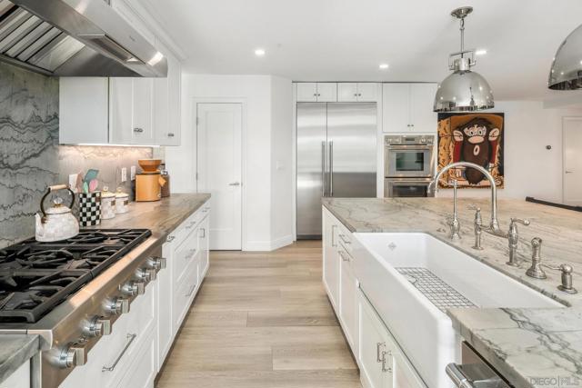 8590 Cliffridge Ave, La Jolla CA: https://media.crmls.org/mediaz/69070d25-c740-489e-b89c-89748eafafb3.jpg