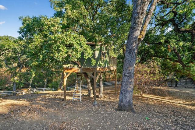 15098 Elm, Monte Sereno CA: https://media.crmls.org/mediaz/69072532-9010-40d0-9812-e1f61c39ee63.jpg