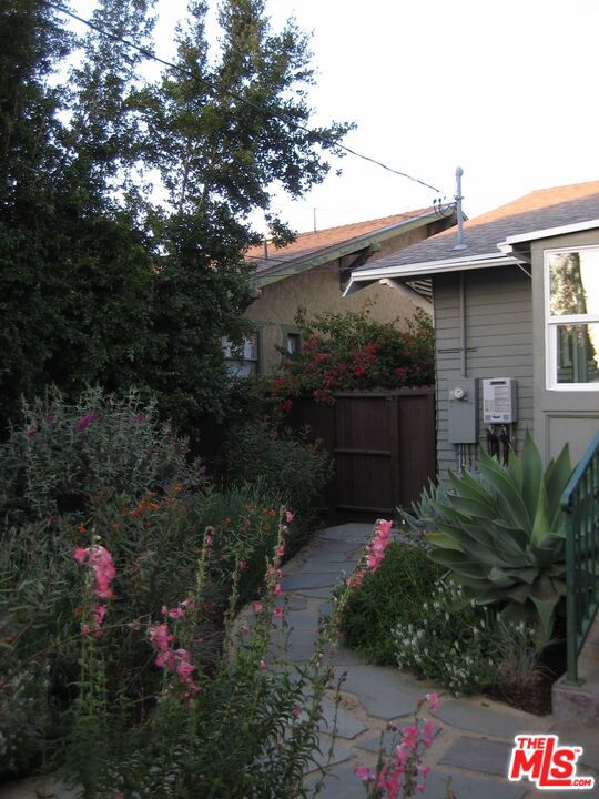3645 3rd Avenue, Los Angeles, California 90018, 3 Bedrooms Bedrooms, ,3 BathroomsBathrooms,Single Family Residence,For Sale,3rd,24406129
