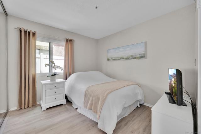 632 Paseo Rio, Vista CA: https://media.crmls.org/mediaz/69091297-633a-4595-93fb-201d8e282944.jpg
