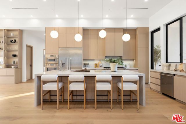 Image 9 of 43 For 5200 Oakdale Avenue