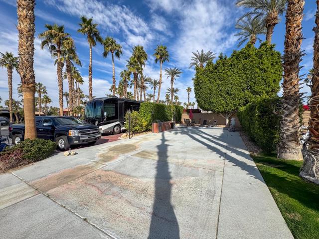 80394 Avenue 48, Indio CA: https://media.crmls.org/mediaz/69096b5e-a4c5-4076-a132-a71bffb8e77d.jpg