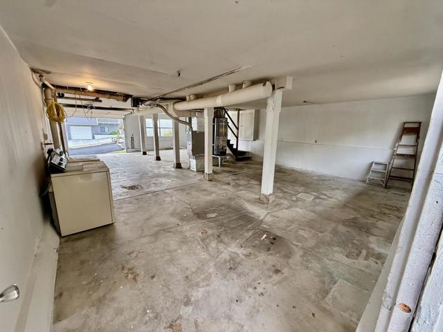 95 Clearview Drive, Daly City CA: https://media.crmls.org/mediaz/690a06f0-8212-4ee1-8e54-717965f82d20.jpg