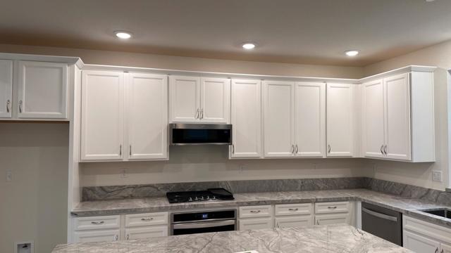 2817 Earthened Walk, Sacramento CA: https://media.crmls.org/mediaz/690a2554-4dba-4dd2-9c86-a20ddc5d3ba8.jpg