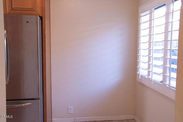 Detail Gallery Image 8 of 39 For 141 N Parkwood Ave #5,  Pasadena,  CA 91107 - 2 Beds | 1/1 Baths