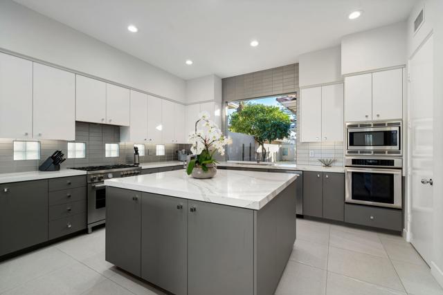 770 Deer Haven Circle, Palm Desert CA: https://media.crmls.org/mediaz/690a4d3d-9a5a-4a54-b28b-0cdde0d29650.jpg