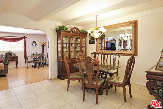 23030 Frigate Avenue, Carson CA: https://media.crmls.org/mediaz/690a7f07-4429-4e29-be81-7b5e1674fb65.jpg