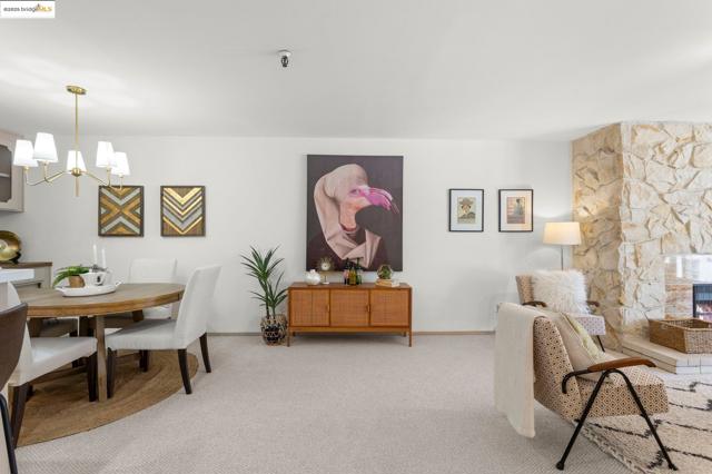 1830 Lakeshore Ave, Oakland CA: https://media.crmls.org/mediaz/690af38f-74ac-4f62-aca1-e8a24a816e3c.jpg