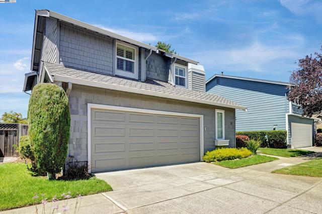 37 Clipper Drive, Alameda CA: https://media.crmls.org/mediaz/690b2e09-f763-407a-9b19-a788864d85ea.jpg