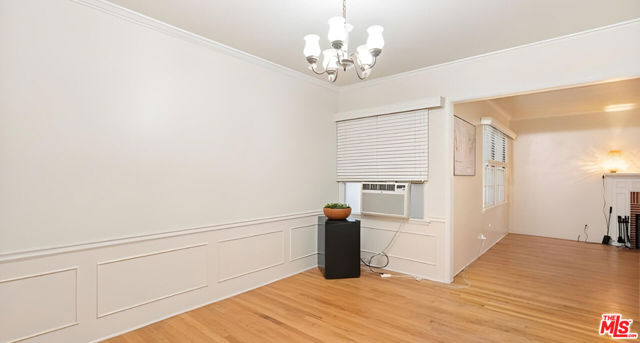 1100 N Louise Street, Glendale CA: https://media.crmls.org/mediaz/690bf6cf-4eb8-4612-8422-6de624f6e135.jpg
