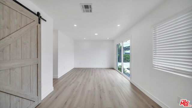 10326 Gothic Avenue, Granada Hills CA: https://media.crmls.org/mediaz/690c6dde-c9f1-4974-b4d3-3bed7d28c6b5.jpg