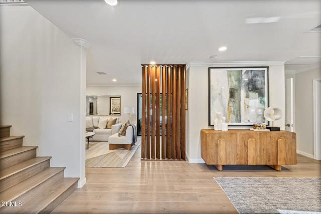 Detail Gallery Image 6 of 75 For 2820 San Pasqual St, Pasadena,  CA 91107 - 5 Beds | 5/1 Baths