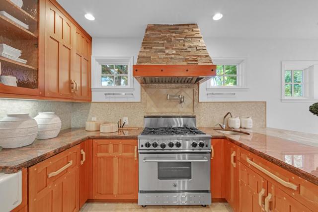 729 Concord Way, Burlingame CA: https://media.crmls.org/mediaz/690d7d58-d97b-414c-8e1f-f596d86e1388.jpg