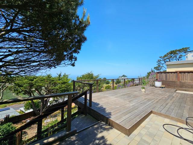 552 Heathcliff Drive, Pacifica CA: https://media.crmls.org/mediaz/690ef7ad-1b08-4e5a-a9f1-8fd4ab5a9933.jpg
