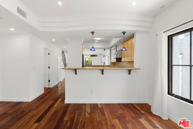 744 North Alfred Street, 104 photo 16