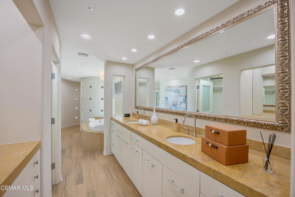 MLS #225003384 image #32