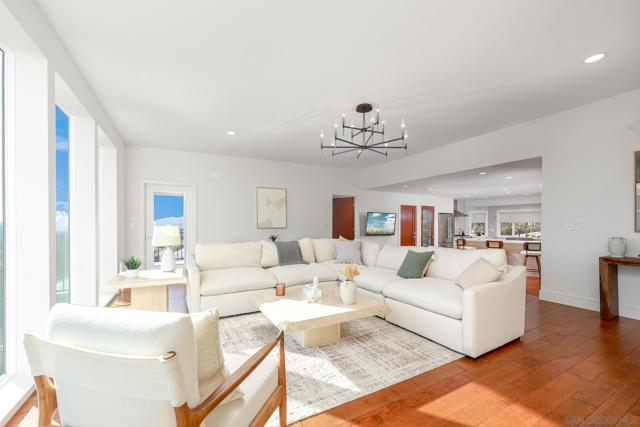 Image 5 of 50 For 7901 Avenida Kirjah  Apn: 346-8