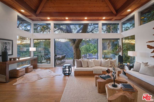 Drew Fenton | 1515 Umeo Road Pacific Palisades CA | MLS: 7254935