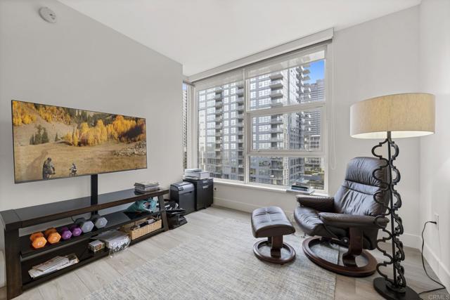 1325 Pacific Highway, San Diego CA: https://media.crmls.org/mediaz/69118b6b-2bc0-4a57-b607-ec647912f18e.jpg