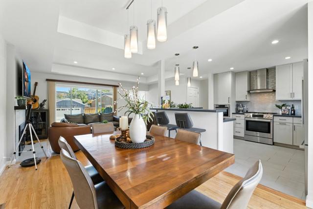 583 Hawthorne Avenue, San Bruno CA: https://media.crmls.org/mediaz/6911d4b8-0225-4596-ac85-833ab458c355.jpg