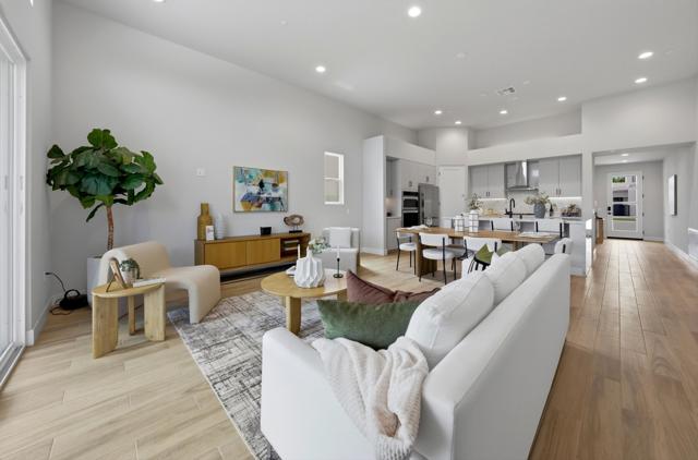 Image 14 of 41 For 41868 Volare Court