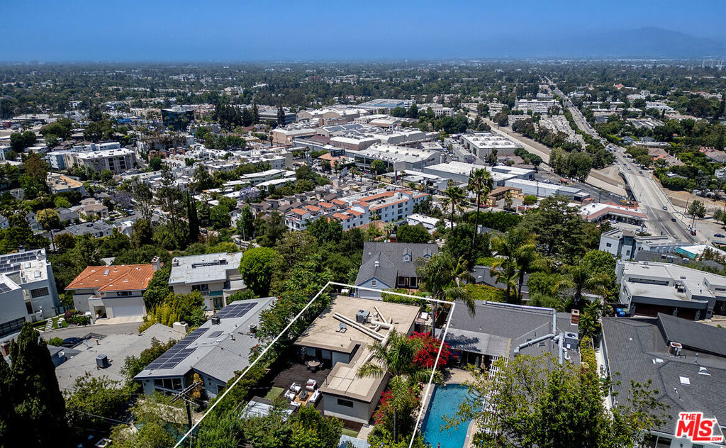 3838 Buena Park DriveStudio City img 2