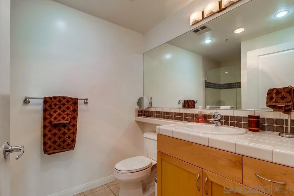 850 Beech St - photo 9