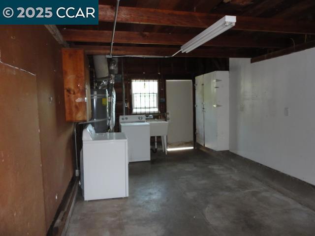 36 Greenwood Dr, South San Francisco CA: https://media.crmls.org/mediaz/6914a9b6-38ee-4788-8b12-24c6d4a9e5ac.jpg