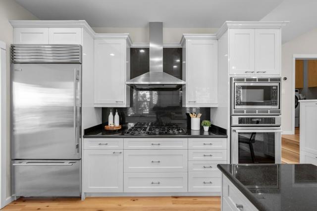 3554 Oak Knoll Drive, Redwood City CA: https://media.crmls.org/mediaz/6914d684-32a4-4e67-aece-ee9f2a063832.jpg