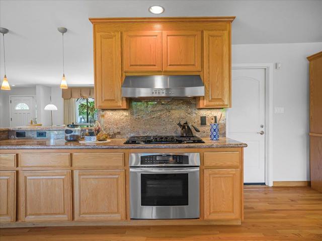 10623 Glenview Avenue, Cupertino CA: https://media.crmls.org/mediaz/6914e69d-f12b-4b68-a6d0-1f40db9f54f2.jpg
