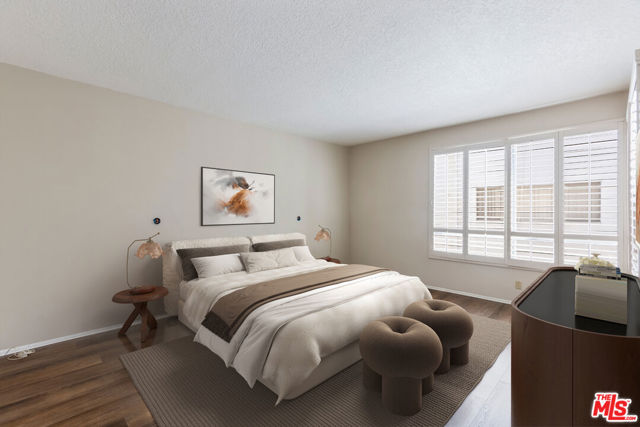 4641 Fulton Avenue, Sherman Oaks CA: https://media.crmls.org/mediaz/69170b8e-2481-41a9-8b22-ea3cf6f44d56.jpg