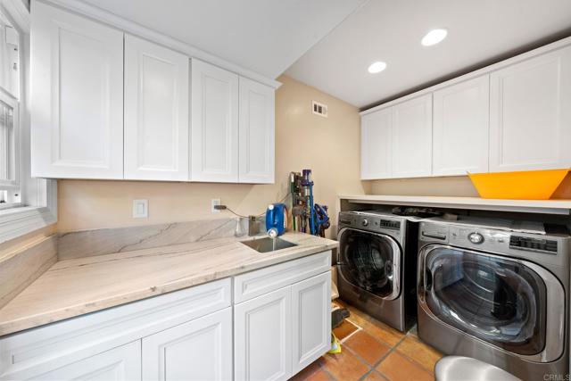 6130 Terryhill Drive, La Jolla CA: https://media.crmls.org/mediaz/69183bb8-adc2-4972-a8d4-3d49d1b092d6.jpg