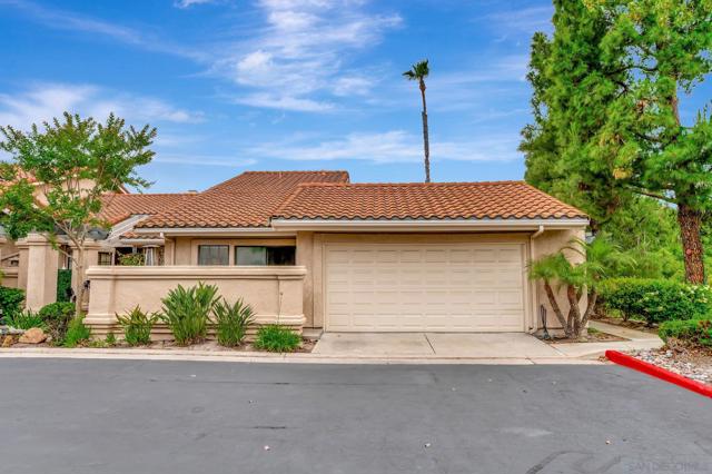 15628 Via Marchena, San Diego CA: https://media.crmls.org/mediaz/69183d20-f008-4ed9-b039-3ec7a1e1cfaf.jpg