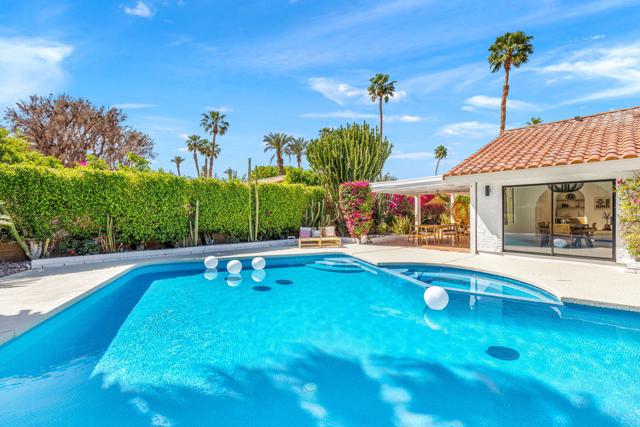 34 Lincoln Place, Rancho Mirage CA: https://media.crmls.org/mediaz/69194c67-9f90-4b3b-863c-ca5af23236b6.jpg