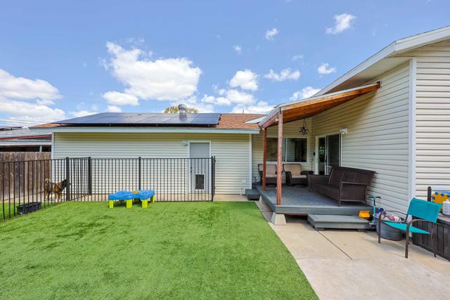 Image 20 of 27 For 7907 Longdale