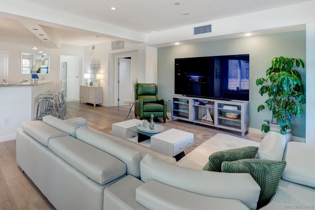 5440 La Jolla - photo 5