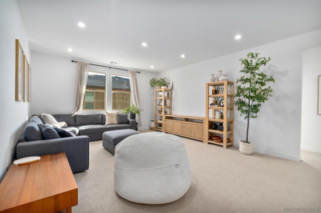 1987 Gila Glen, Escondido CA: https://media.crmls.org/mediaz/691c883f-98a9-4ab1-b496-ff3331ce1691.jpg