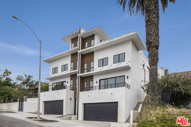2005 Bellevue Avenue, Los Angeles CA: https://media.crmls.org/mediaz/691e4bc2-3849-4aab-bcbf-857f77067c3f.jpg