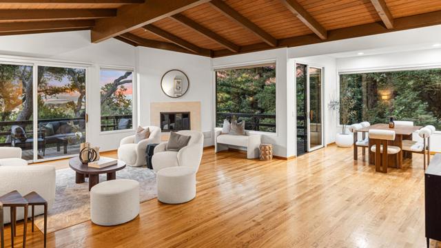 760 La Mesa Drive, Portola Valley CA: https://media.crmls.org/mediaz/691f165a-26d8-49fb-b685-321fedd0e190.jpg