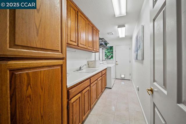 1120 Keith Drive, Concord CA: https://media.crmls.org/mediaz/691fdb3f-67c3-41bd-b087-0ed998565d5b.jpg